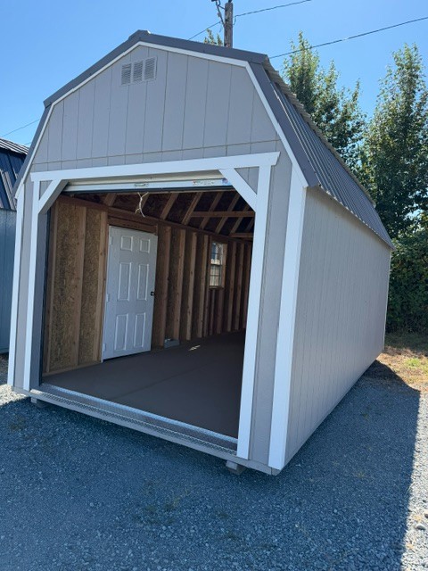 LOFTED GARAGE image 6