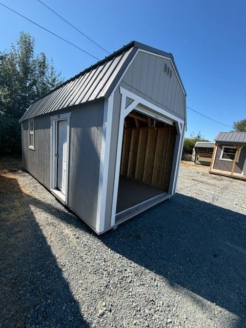 LOFTED GARAGE image 4