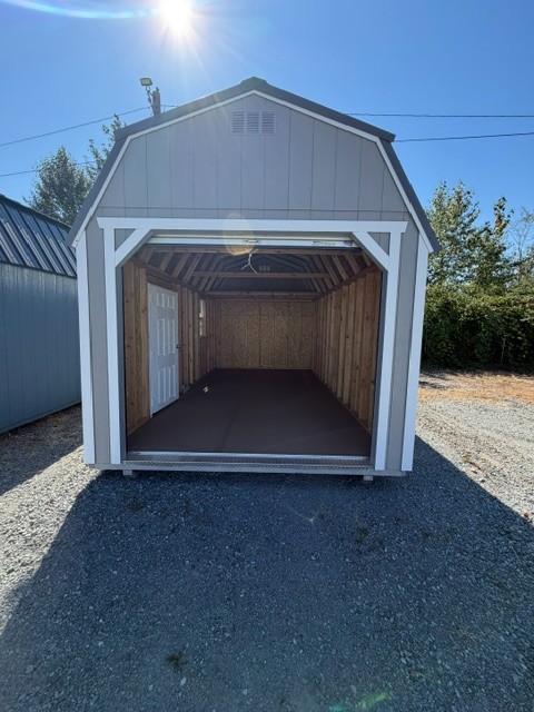 LOFTED GARAGE image 5
